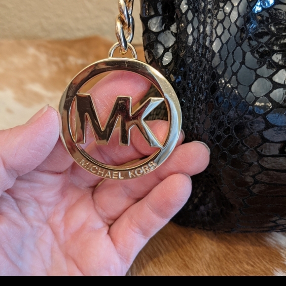 Michael Kors purse - Picture 5 of 8